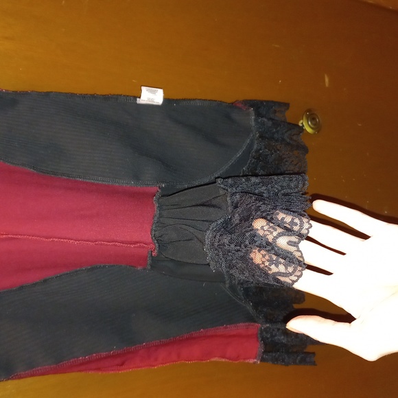 KOLLONTAI SIZE XS, BLACK & Red Tunic - Picture 10 of 16
